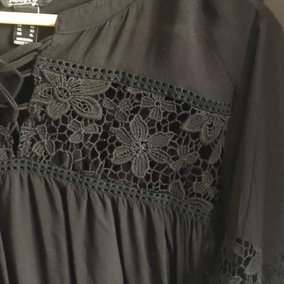 Black Laced Blouse - Picture 5 of 5
